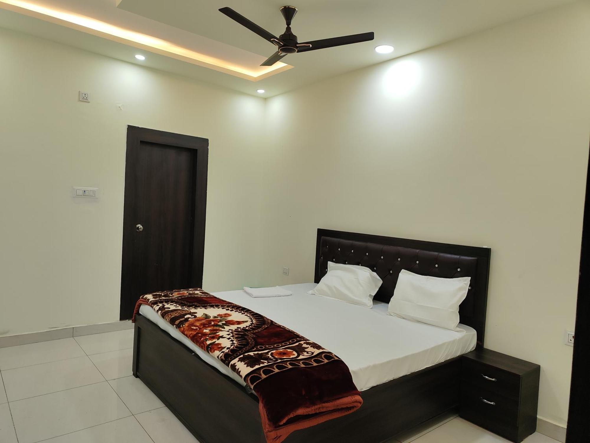 Hotel Dev International Khalilabad المظهر الخارجي الصورة